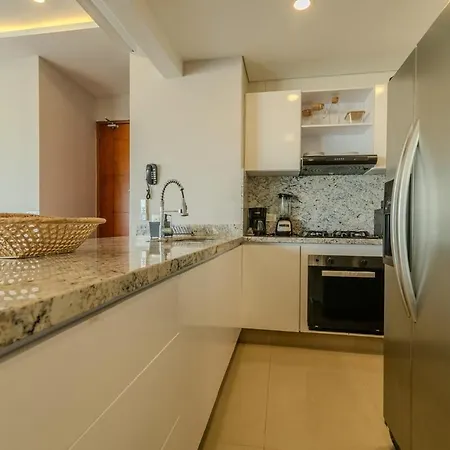 Espectacular Muy Amplio Apartamento *